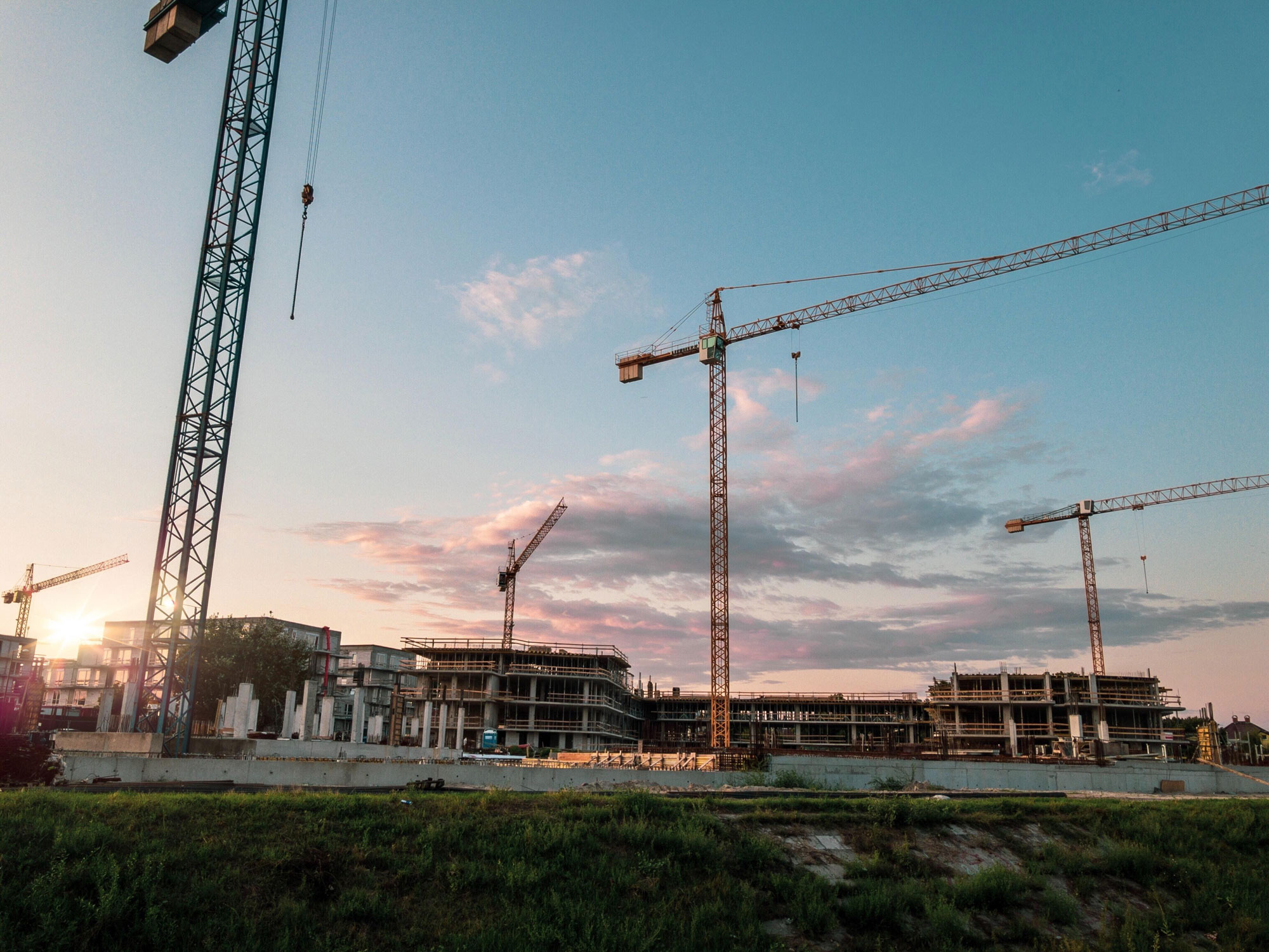 General contractor early pay for commercial construction project